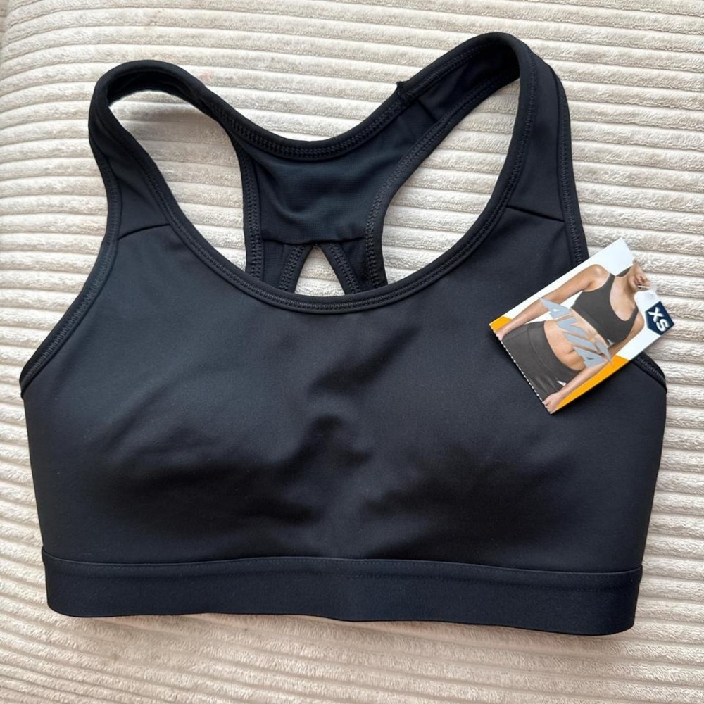 Avía black sports bra